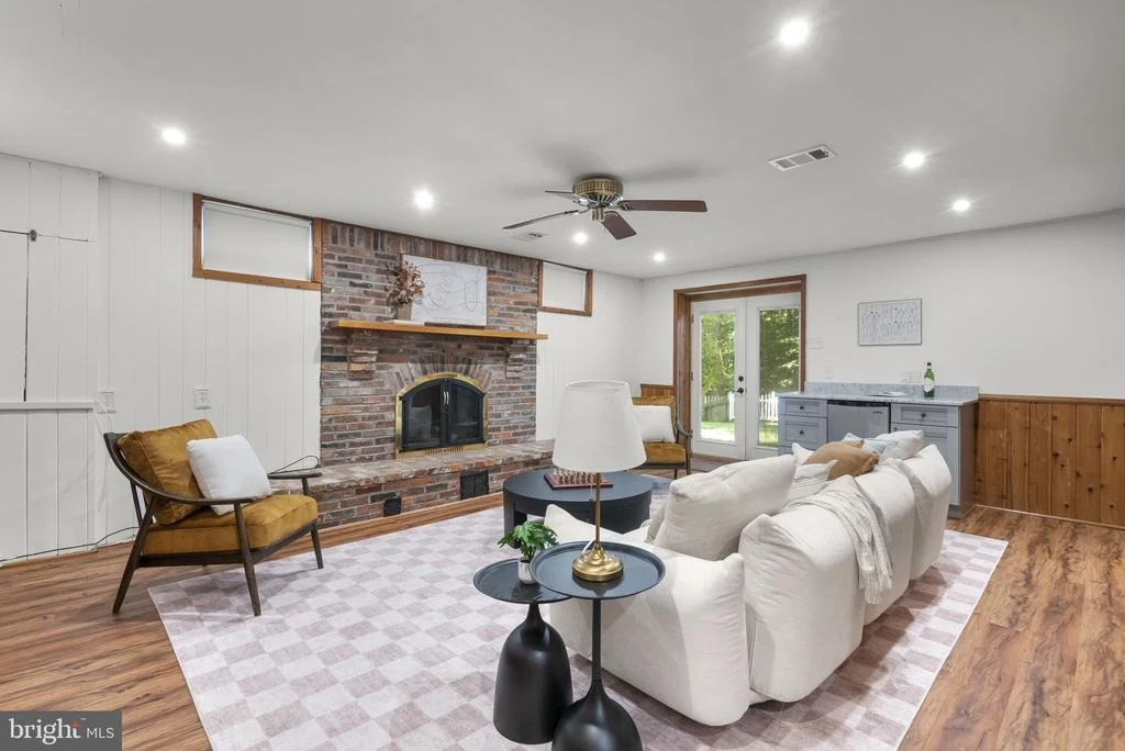 Photo of 2229 DECKMAN LANE