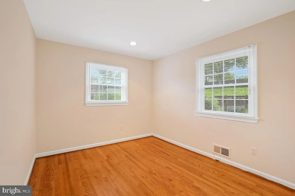 Photo of 2003 STRATTON DRIVE