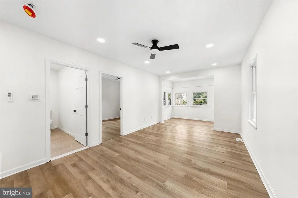 Photo of 865 N READ AVENUE