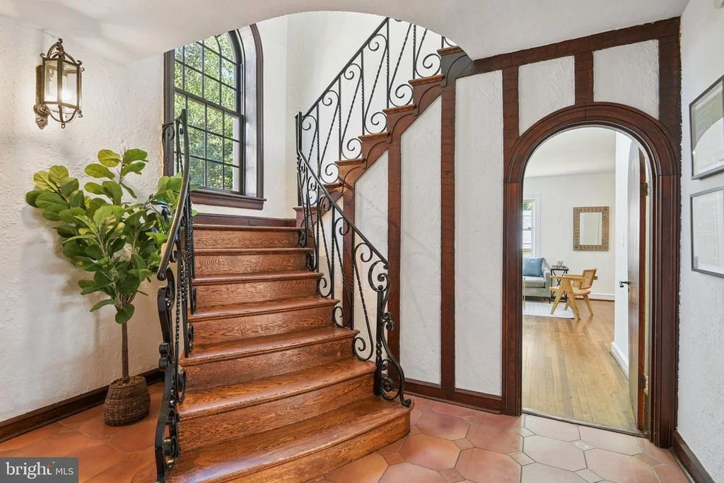 Photo of 105 SUMMERFIELD ROAD