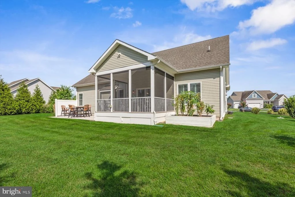 Photo of 24860 MISTLETOE DRIVE