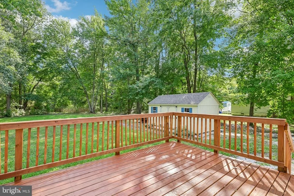 Photo of 1437 CEDARHURST ROAD