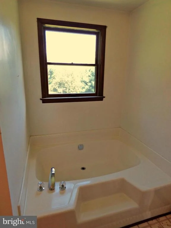Photo of 8409 MAPLEVILLE ROAD