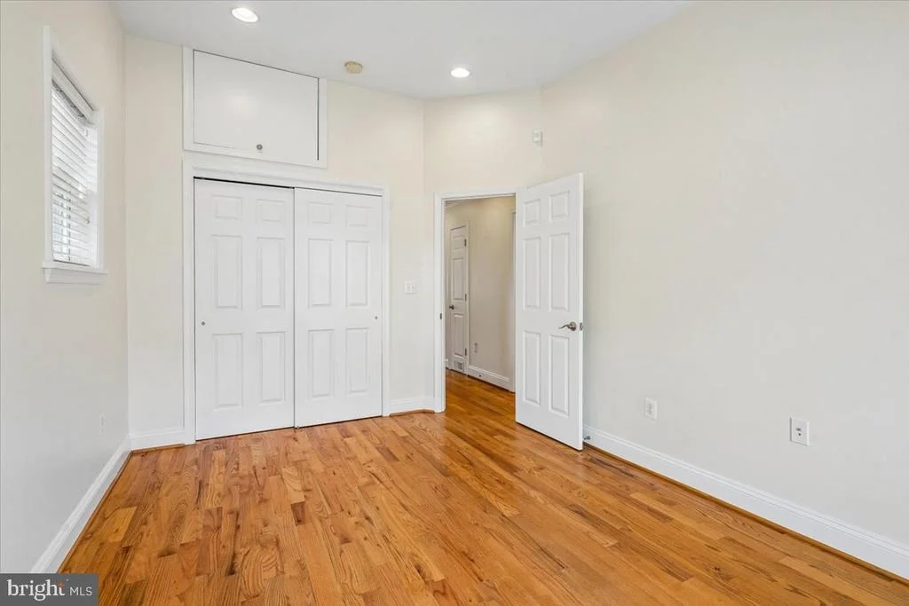 Photo of 1339 C STREET NE