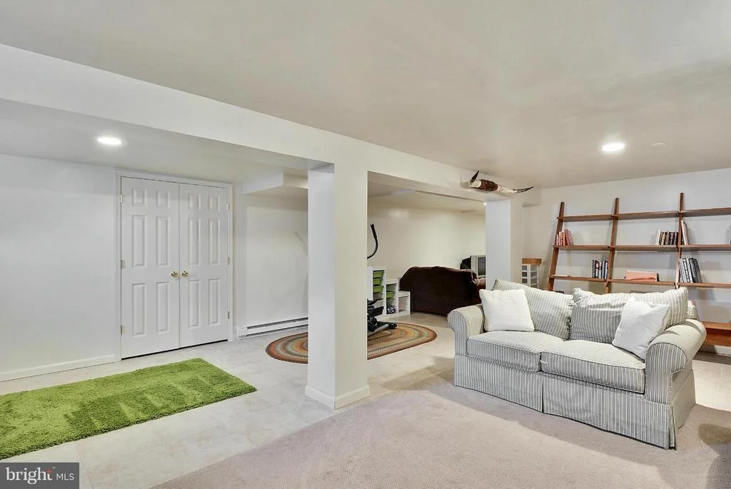 Photo of 7810 SPOUT SPRING ROAD