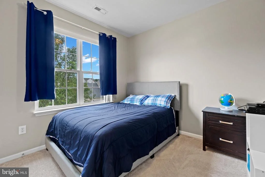 Photo of 6912 VERSAILLE DRIVE