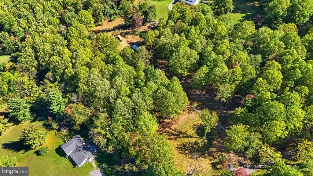 Photo of 8899 HAWBOTTOM ROAD