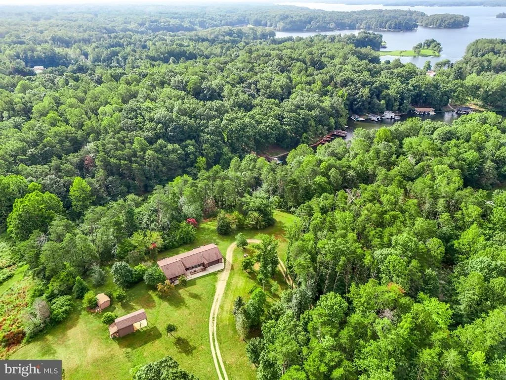 Photo of 3807 BEAR TREE LANE