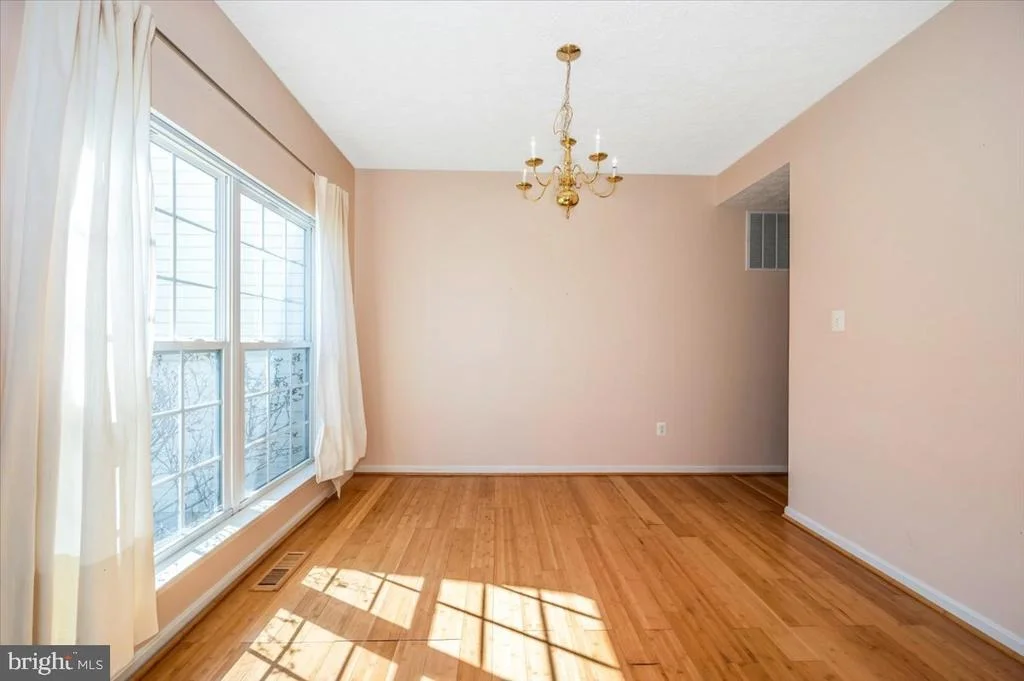 Photo of 575 WINDSONG DRIVE