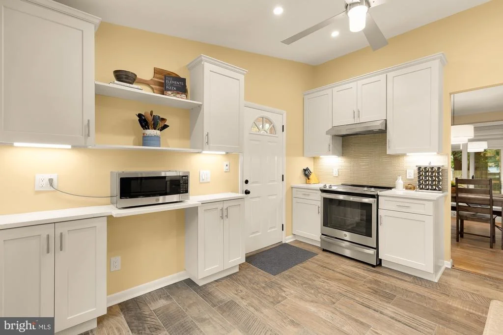 Photo of 1024 DEVERE DRIVE