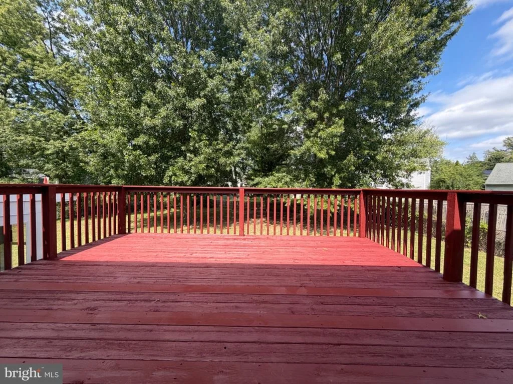Photo of 806 SUNSET DRIVE