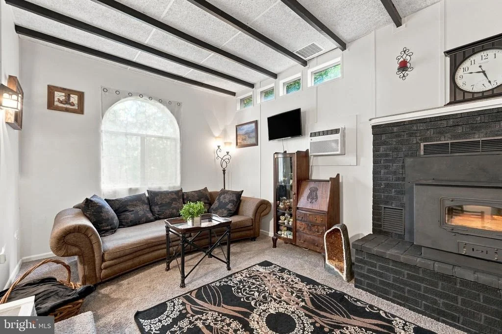 Photo of 616 HARRIS DRIVE