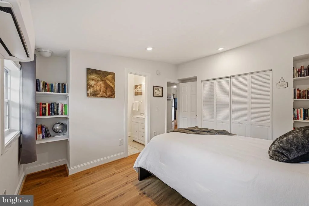 Photo of 1815 GLENARM ROAD