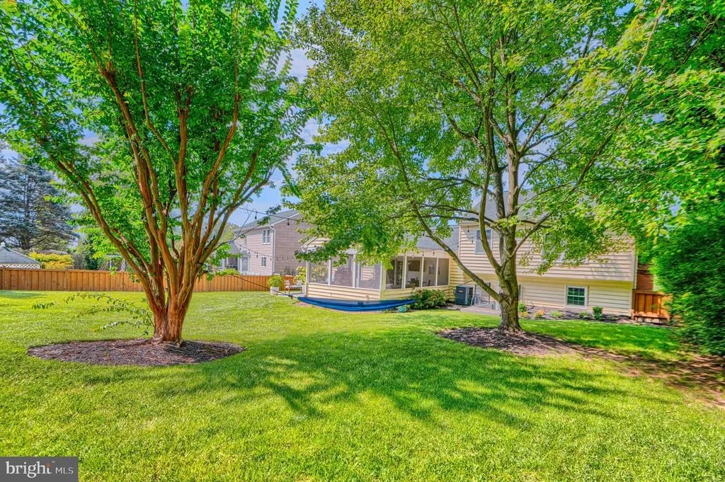 Photo of 1004 PEPPARD DRIVE