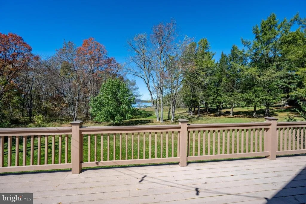 Photo of 32 HAZELHURST LANE