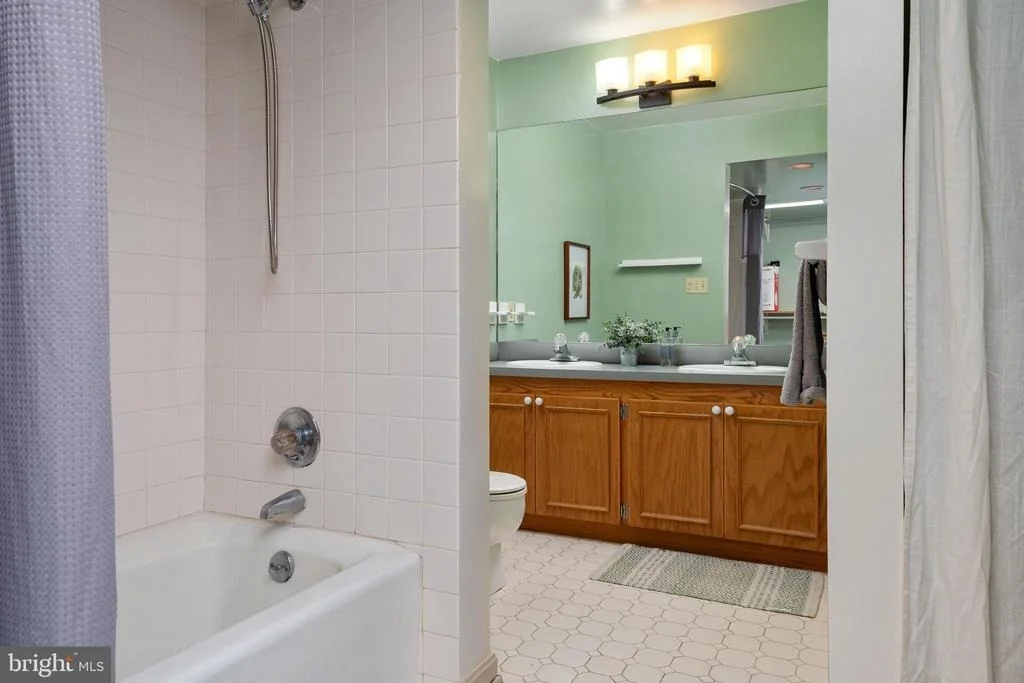 Photo of 237 CHATHAM LANE