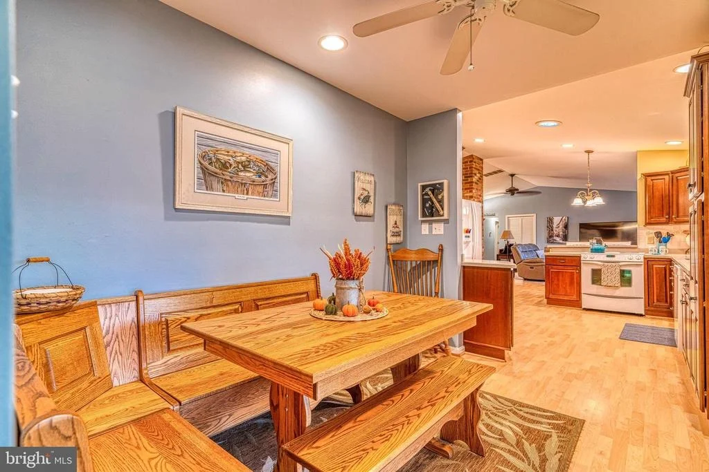 Photo of 16185 BRADBURN LANE