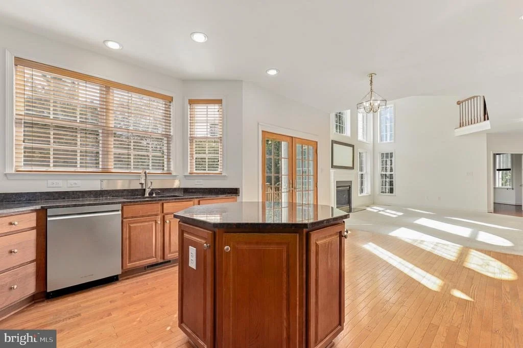 Photo of 6152 MONTGOMERY ROAD