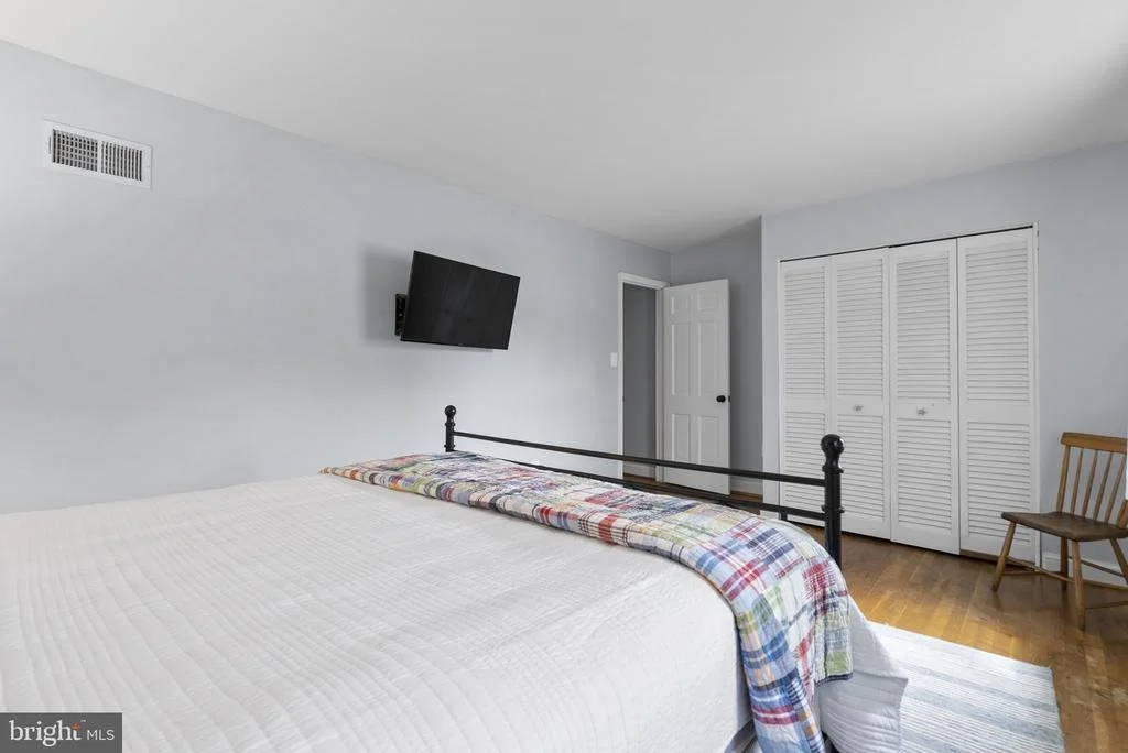 Photo of 3809 KING WILLIAM DRIVE