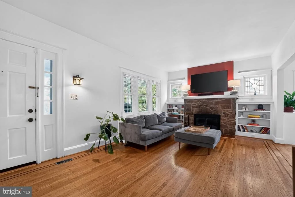 Photo of 2411 EVERTON ROAD