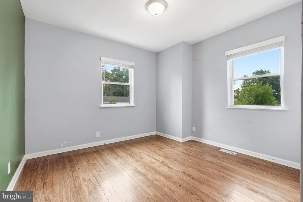 Photo of 6515 GATEWAY BOULEVARD