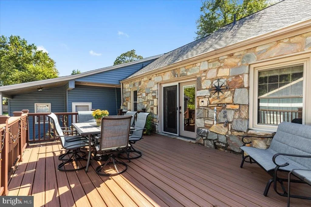 Photo of 9019 SUDLEY ROAD