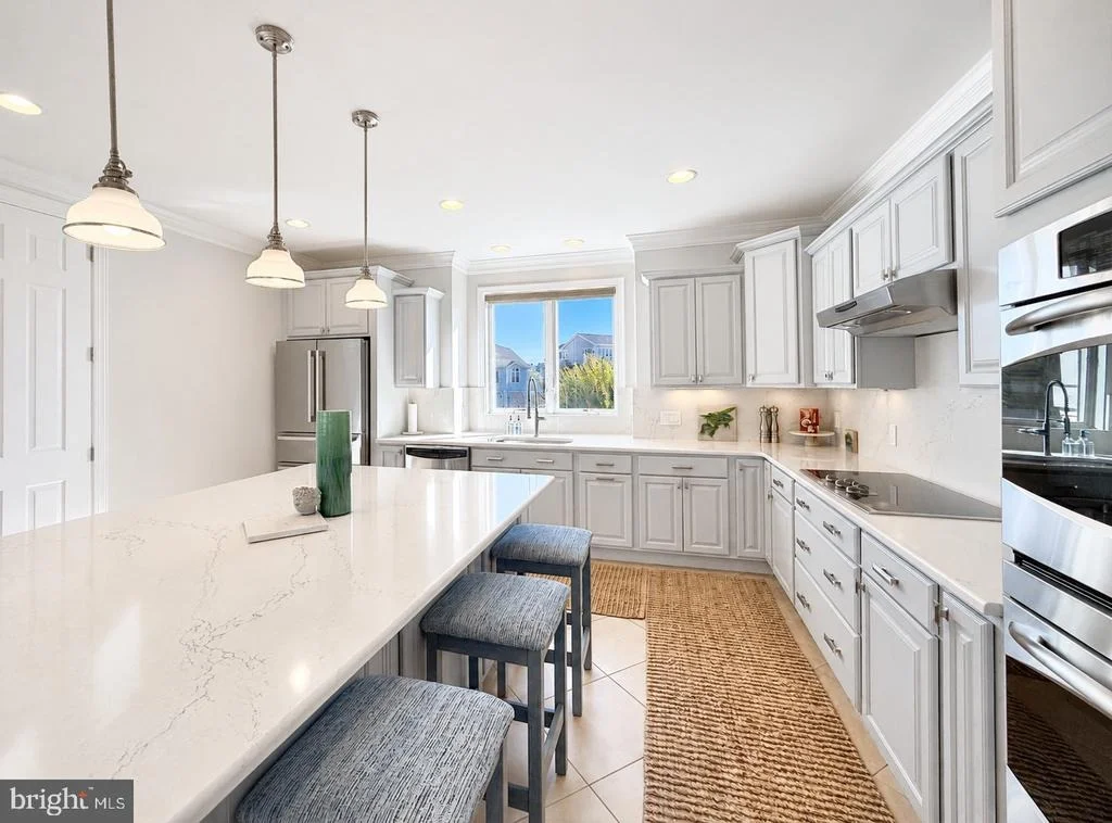 Photo of 40081 OCEANSIDE DRIVE