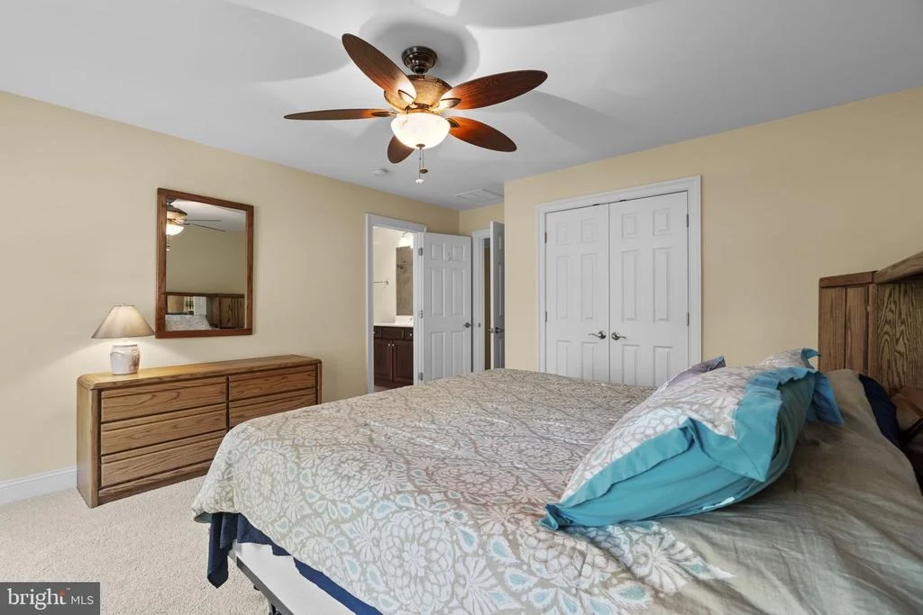 Photo of 370 EAGLE HILL ROAD