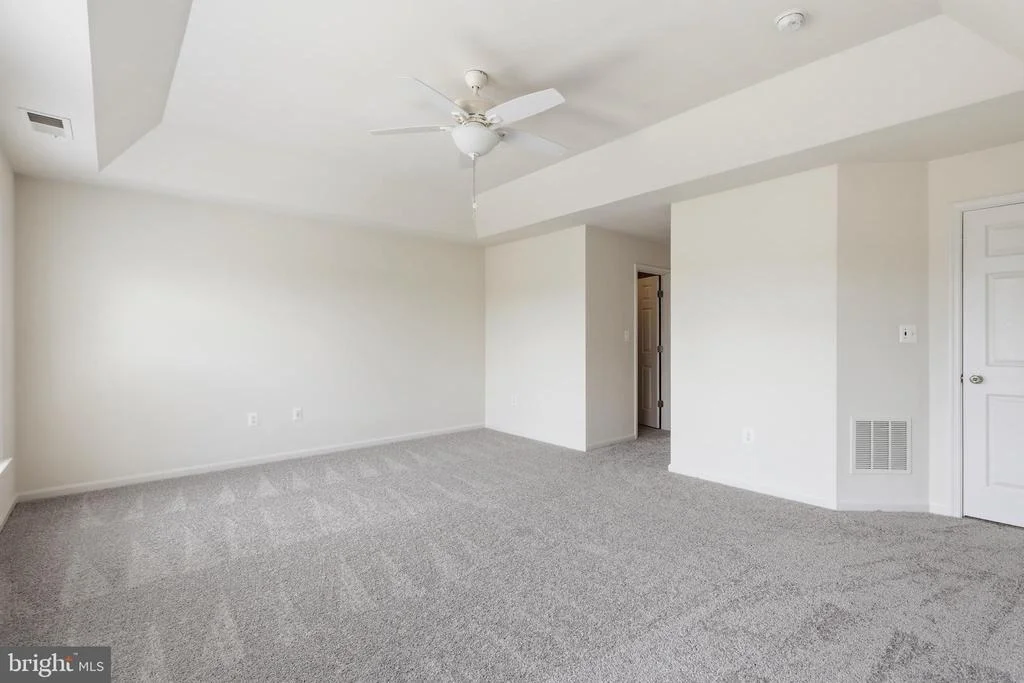Photo of 17515 MINA LANE