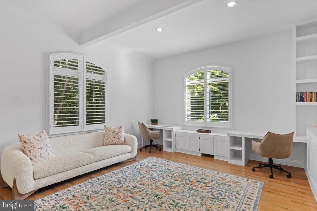 Photo of 123 GLADE CIRCLE W