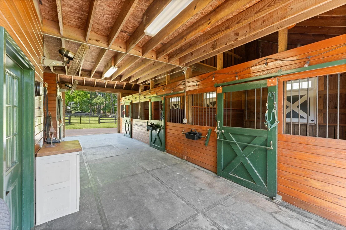 Photo of 23559 PARSONS ROAD