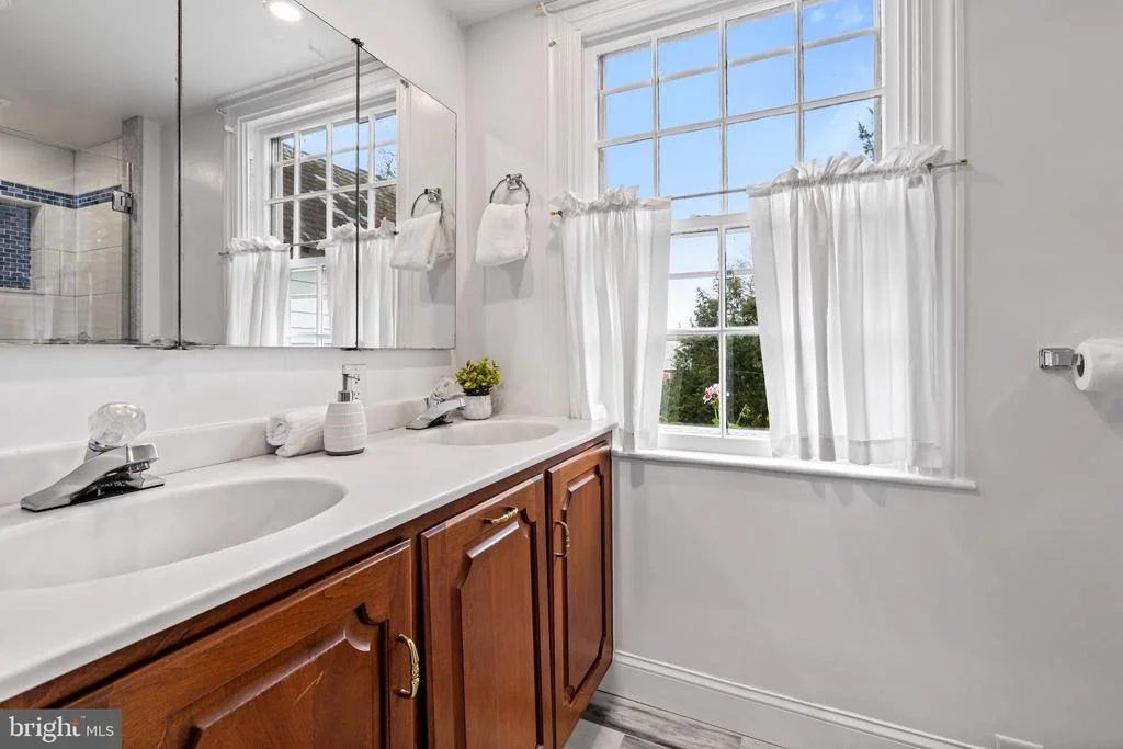 Photo of 212 WITHERSPOON ROAD
