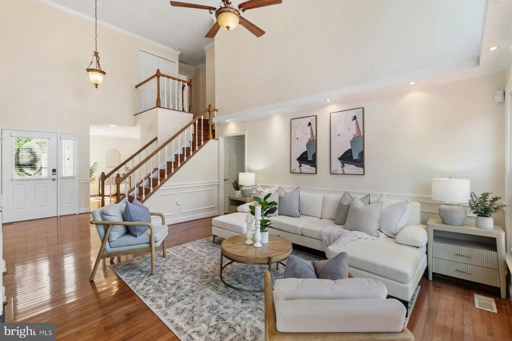 Photo of 14215 GREENVIEW DRIVE