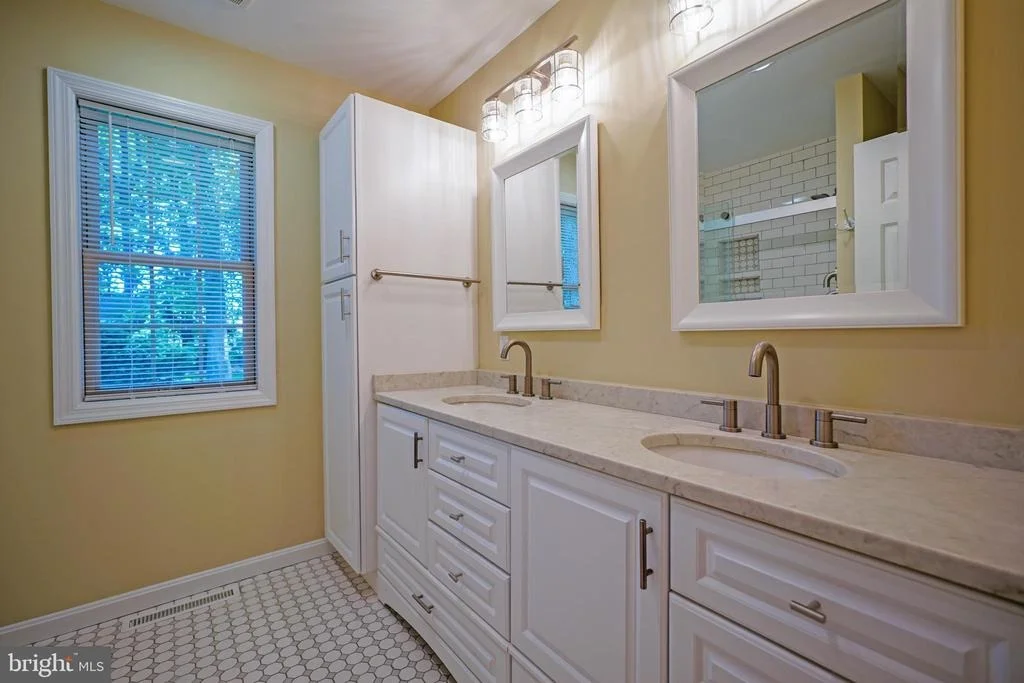 Photo of 72 GAINSBOROUGH DRIVE