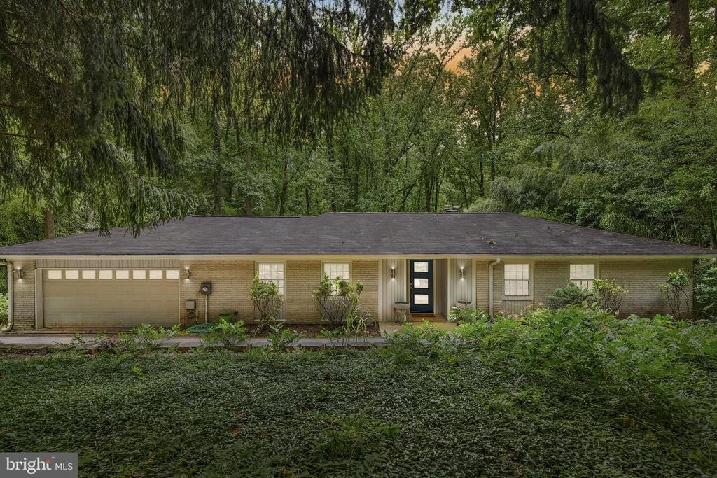 Photo of 3005 SYCAMORE COURT