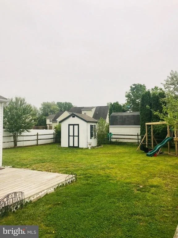 Photo of 668 WARREN DRIVE