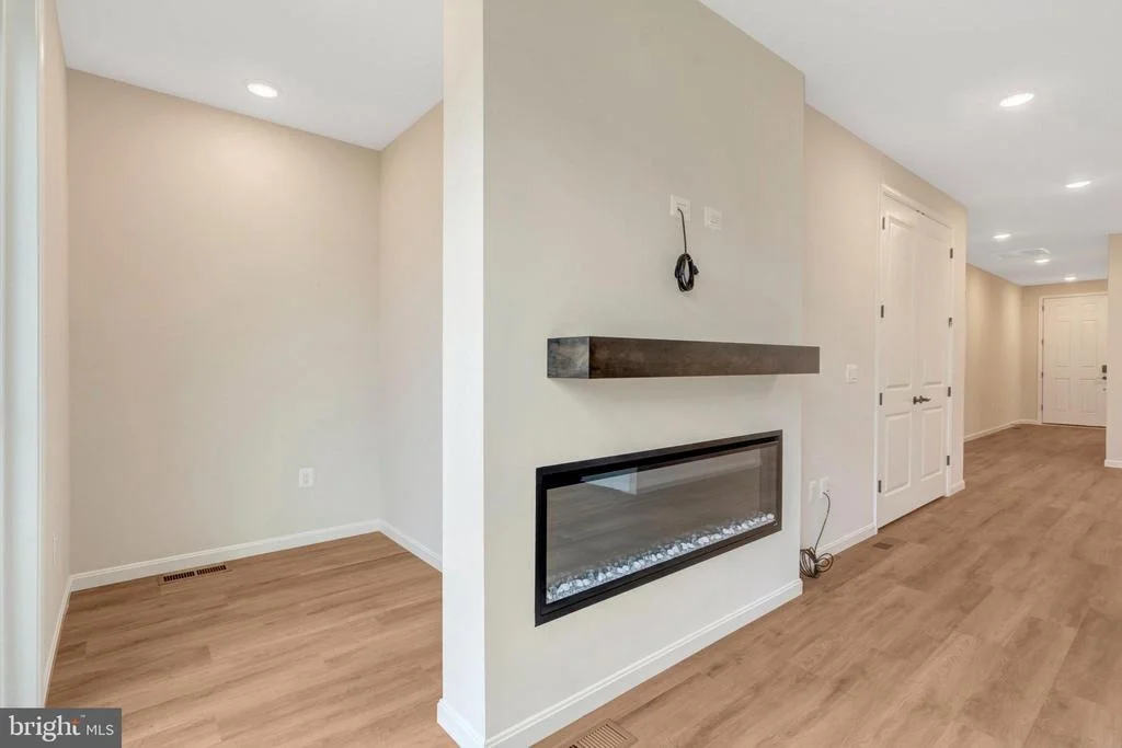 Photo of 104 MIDSUMMER