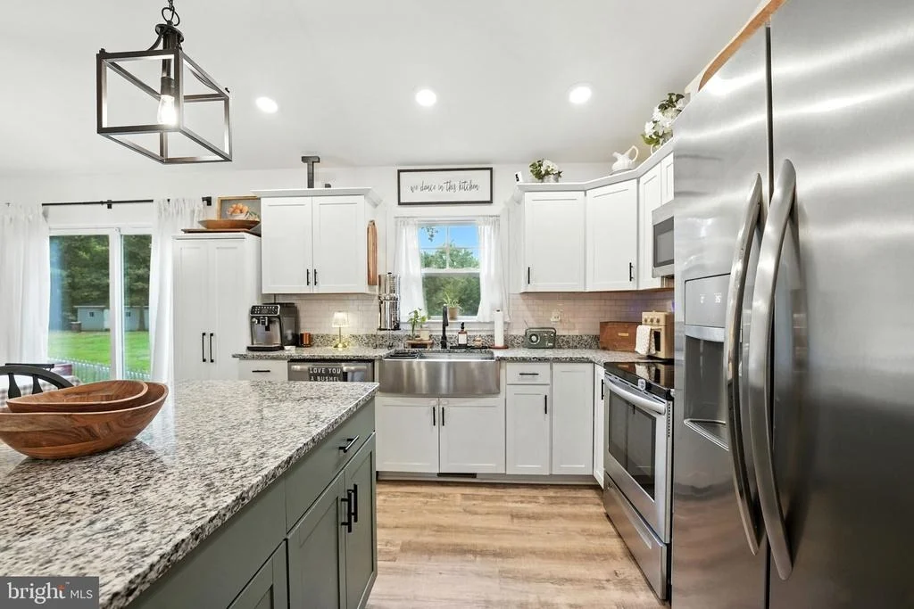 Photo of 16 CRESTVIEW DRIVE