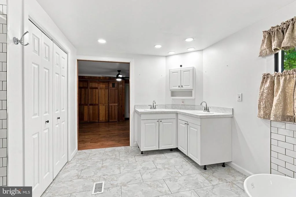 Photo of 26 WALNUT ROAD