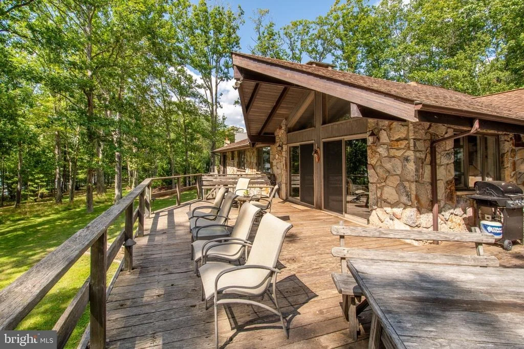 Photo of 1677 SHORELINE DRIVE