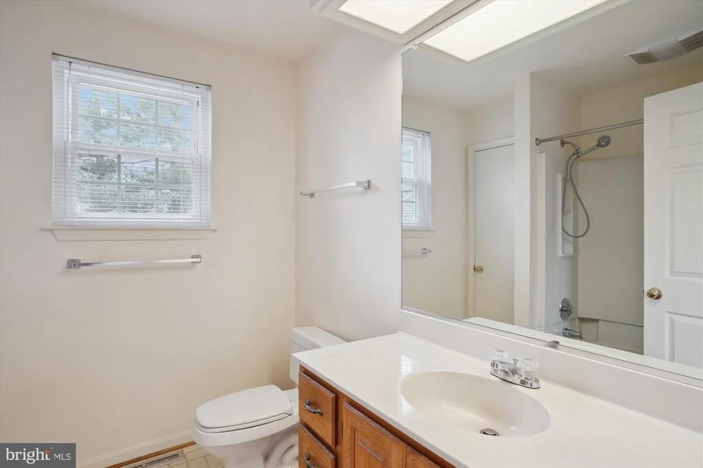 Photo of 19005 HIGH POINT DRIVE