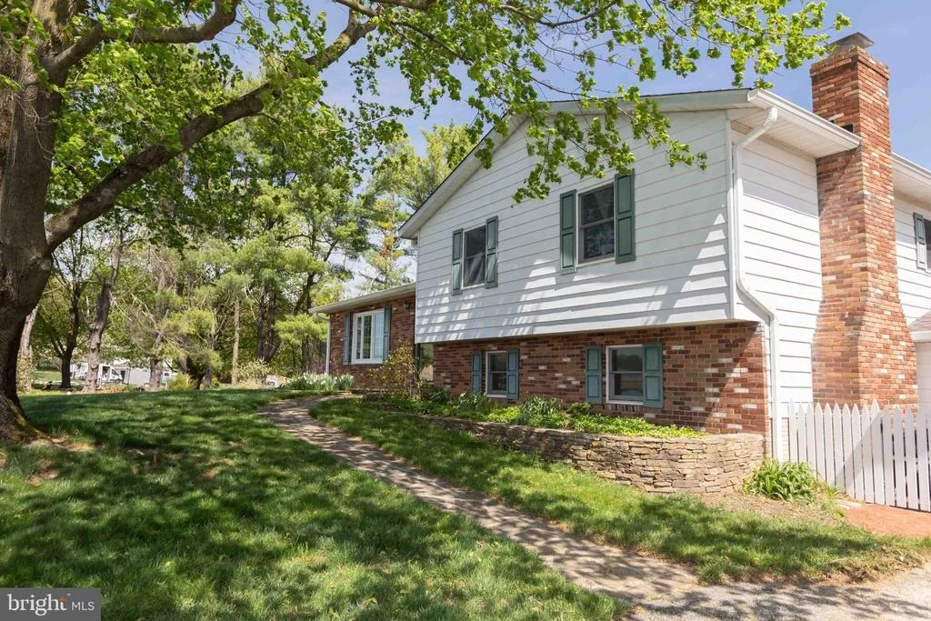 Photo of 17605 GRACE ROAD