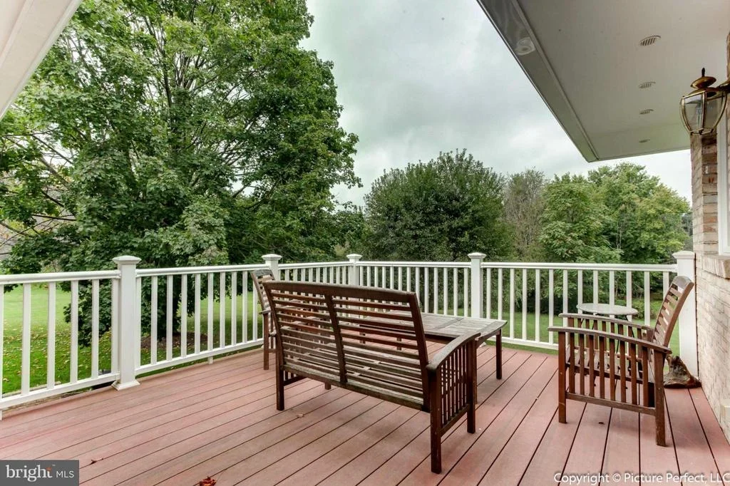 Photo of 28308 HONEYSUCKLE DRIVE