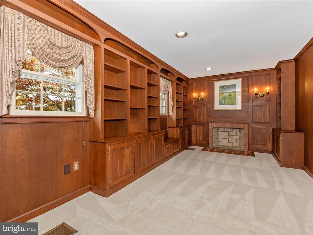 Photo of 131 FAIRVIEW AVENUE