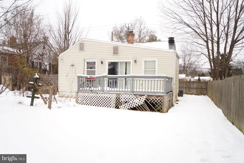 Photo of 12116 VEIRS MILL ROAD