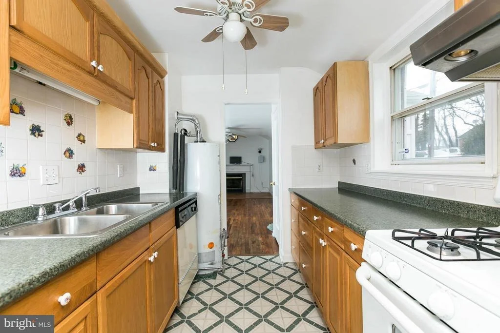 Photo of 12102 GRANDVIEW AVENUE