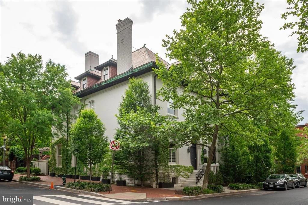 Photo of 1823 PHELPS PLACE NW
