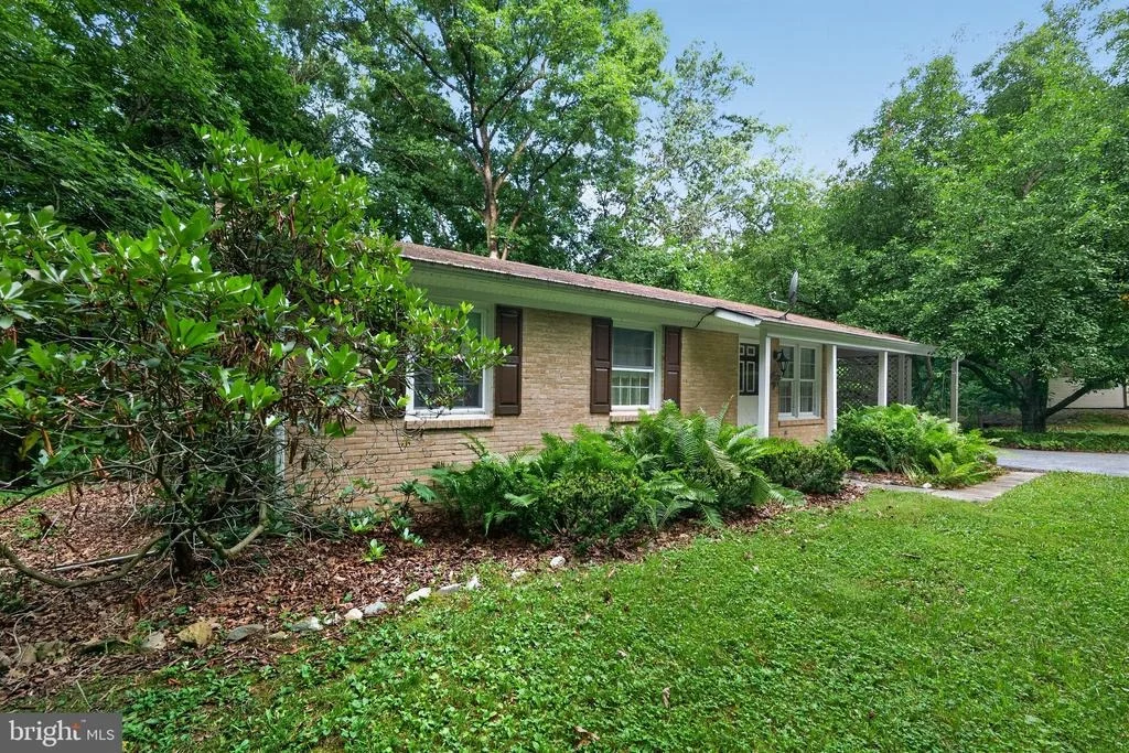Photo of 9810 WOODSBORO ROAD