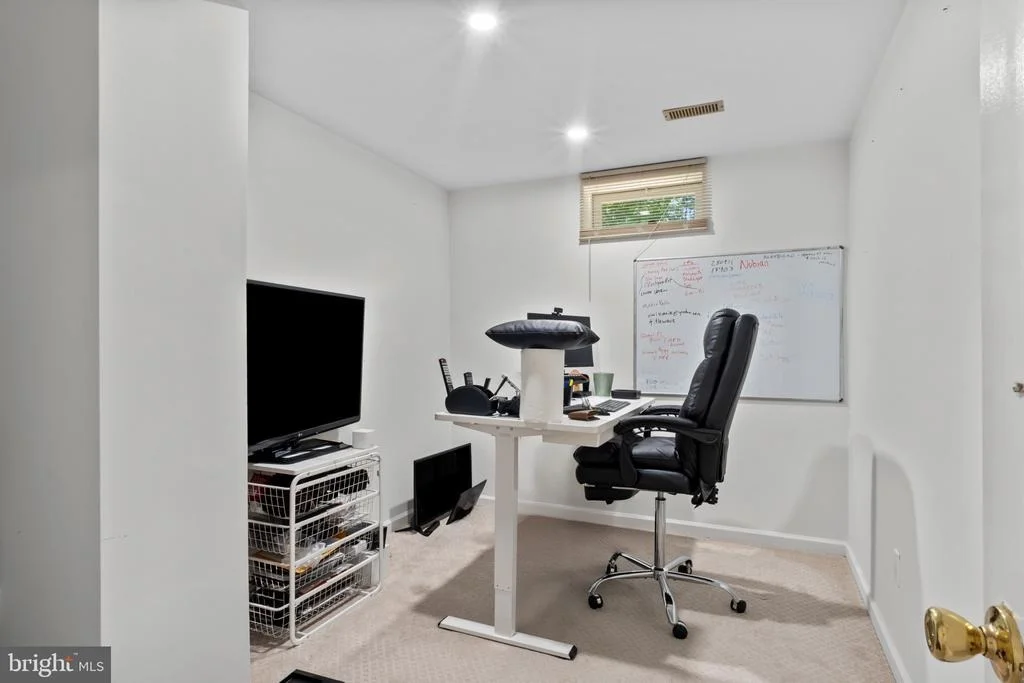 Photo of 33 JADE DRIVE