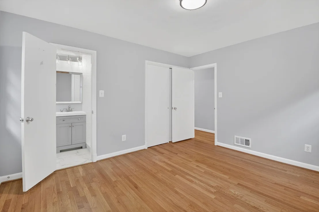 Photo of 6530 FAIRLAWN DRIVE